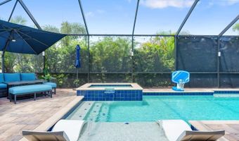 7702 PARADISO Dr, Apollo Beach, FL 33572