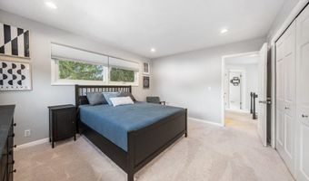 2375 Dundee Dr, Ann Arbor, MI 48103