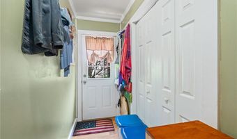 902 F St, Barling, AR 72923