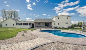 917 McDonald Dr, Amsterdam, NY 12070