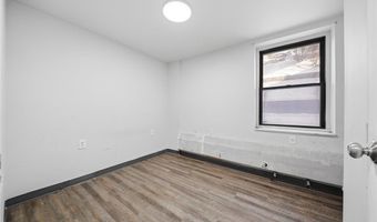 111-121 Locust St, Ambridge, PA 15003