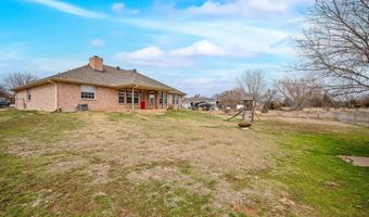 207 Deer Creek Dr, Alvord, TX 76225