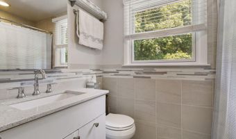 9504 WADSWORTH Dr, Bethesda, MD 20817