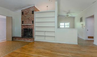 1323 Columbia Ave, Benton, AR 72015