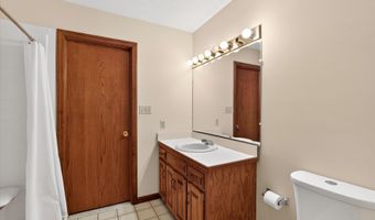 25 Washington St 9, Bristol, CT 06010