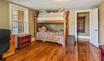 89 Elm St, Blackstone, MA 01504