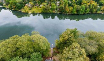 66 W Shore Dr, Alloway, NJ 07462