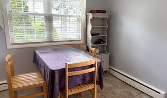 15-17 Beckerle St, Danbury, CT 06811