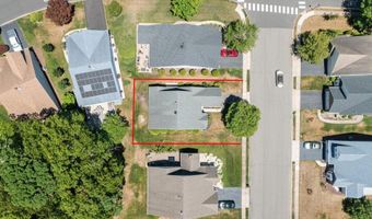 84 CHAIN Blvd, Bayville, NJ 08721