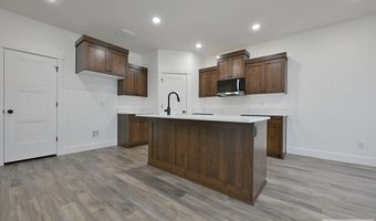 4614 Kapono Ct, Ammon, ID 83406
