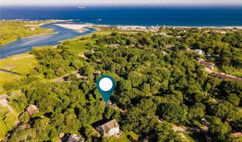 19 Castle Rd, Narragansett, RI 02882