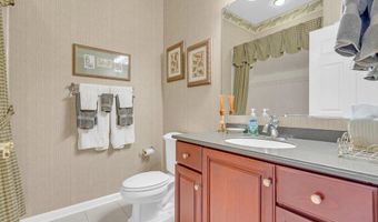 9 Hingham Ln, Barnegat, NJ 08005