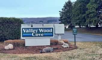 16890 Valley Wood Ct, Arcadia, MI 49613