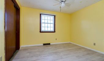 38 Greenwood Rd, North Kingstown, RI 02852