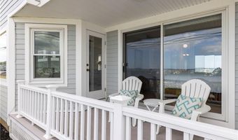73 Conanicus Ave 4, Jamestown, RI 02835