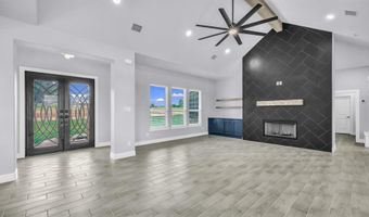 140 Rolling Hills Blvd, Alvord, TX 76225