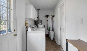 3 Waverly Pl, Aberdeen, NJ 07747