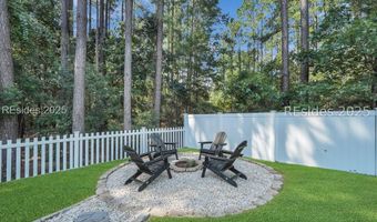 4 Swamp White Oak Dr, Bluffton, SC 29910