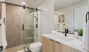 733 8TH St SE 302, Washington, DC 20003