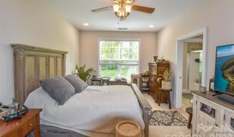 123 White Oak Road Ext, Arden, NC 28704