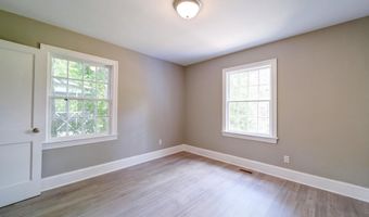 4121 Atmore St, Charlotte, NC 28205