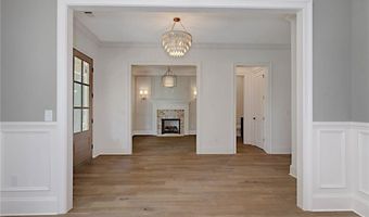 801 KENTWOOD Dr, Auburn, AL 36830