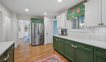 372 Pine Forest Rd, Atlanta, GA 30342
