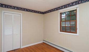 12 Overlook Rd, Narragansett, RI 02882