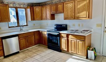 25 Pleasant St, Ansonia, CT 06401