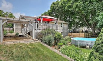 135 Foote St, Barrington, RI 02806