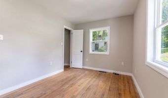 428 PINE Ln, Anniston, AL 36206