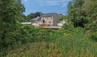 105 Amy Dr, Cranston, RI 02921