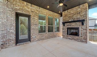 5102 SW Stanford Ct, Bentonville, AR 72713