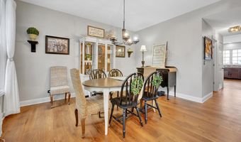 1880 Crofton Dr, Algonquin, IL 60102