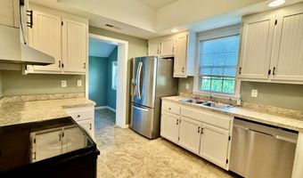 250 E Main St, Algood, TN 38506