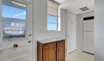 2905 Point East Dr L514, Aventura, FL 33160