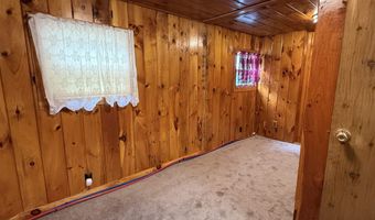 9 Village Dr, Brattleboro, VT 05301