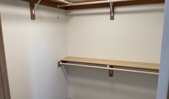 300 N JELLISON St, Amity, OR 97101