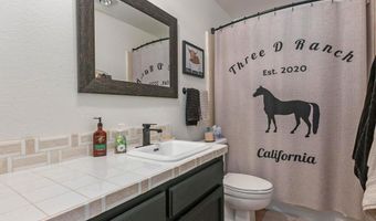 2605 Kauana Loa Dr, Escondido, CA 92029