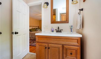 65 Walnut Dr, East Greenwich, RI 02818