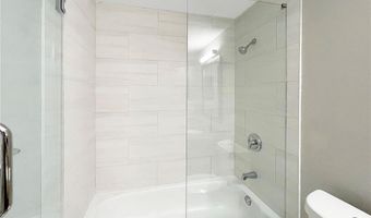 901 Wentworth Ct, Alpharetta, GA 30022