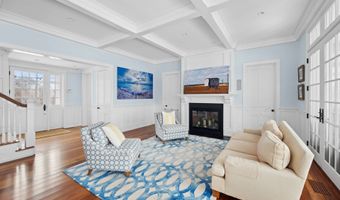 335 Cranberry Hole Rd, Amagansett, NY 11930