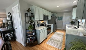 37 Mill Stream Ln, Arundel, ME 04046