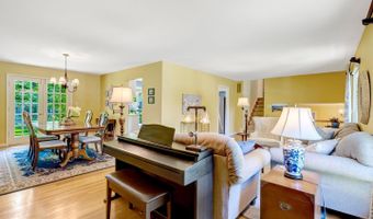 4203 KINGS MILL Ln, Annandale, VA 22003