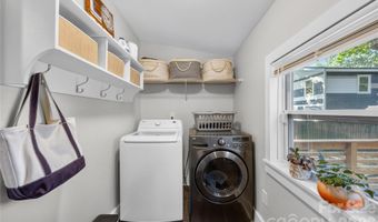 1120 Meadow Ln, Charlotte, NC 28205