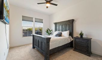 2080 E AQUARIUS Pl, Chandler, AZ 85249