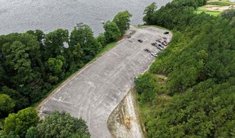 New Hope Rd, Big Sandy, TN 38221