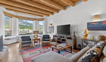 11 Los Altos, Arroyo Seco, NM 87514