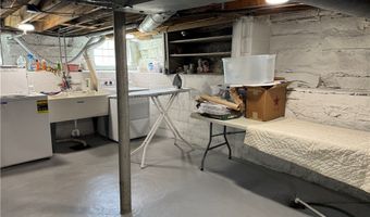 602 Park Ave, Amherst, OH 44001