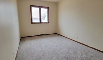 605 N Lantry St, Algona, IA 50511